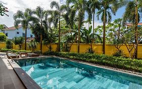 Hoa Co Villa - Garden & Poolview